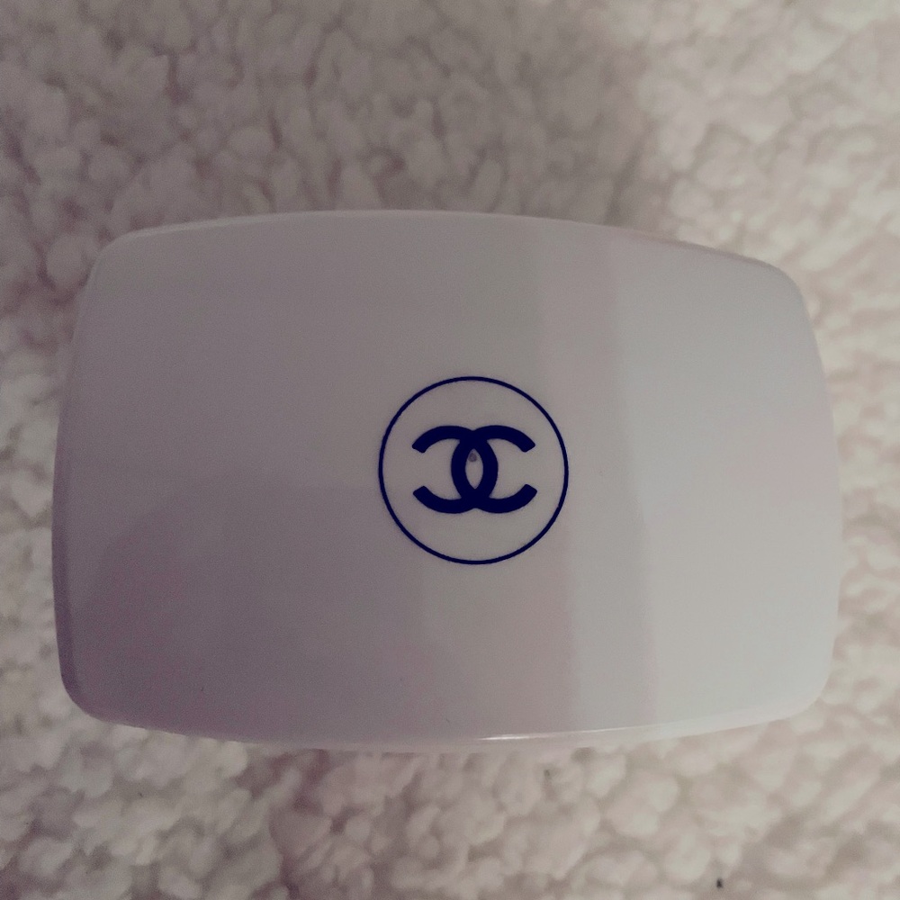 Vintage 1980s CHANEL soap dish mint condition